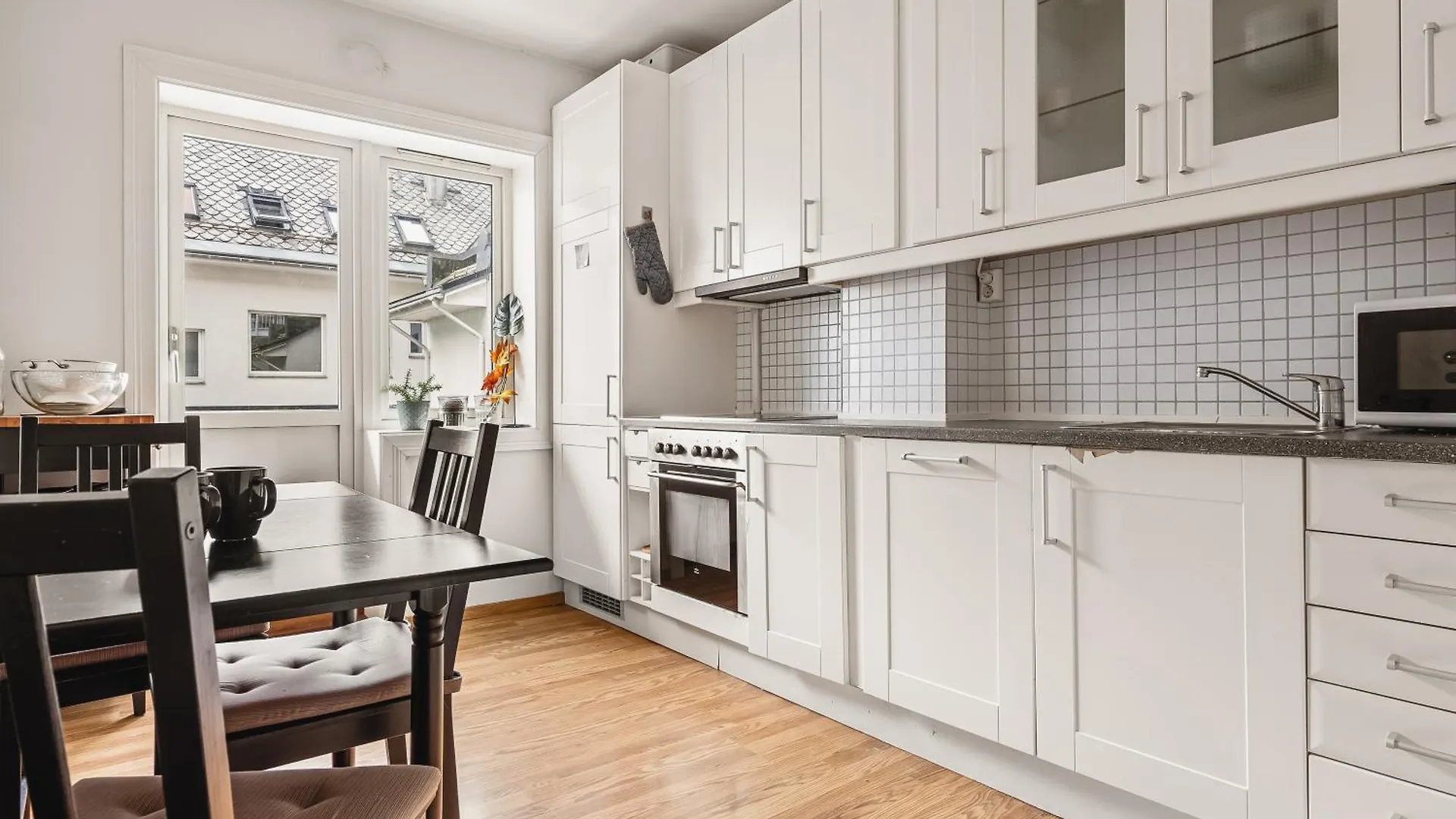 350M To City Beach I Tv & Workspace In Every Room! Bergen 0*,  Norwegia